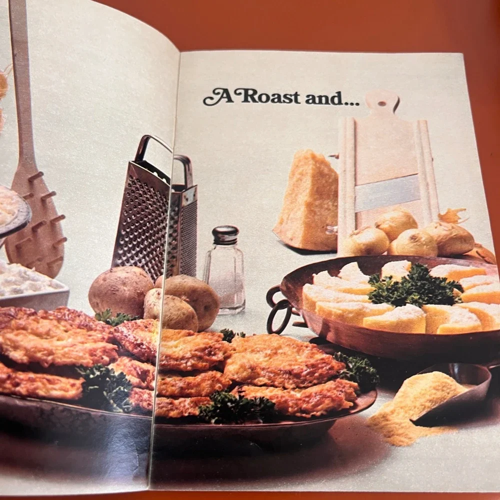Vintage 1970 TV Guide Cook Booklet Retro Recipe Magazine Ephemera Triangle Pub